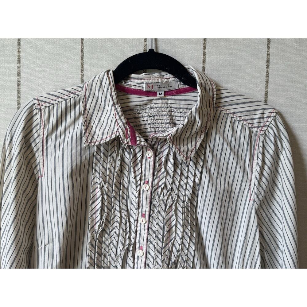 3J Workshop Johnny Was Brooke Raw Bias Button Down Shirt Medium Embroidered - Picture 2 of 12